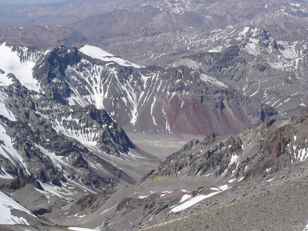 Pejzaĝo. Proksime al la KAMPADEJO BERLINO.