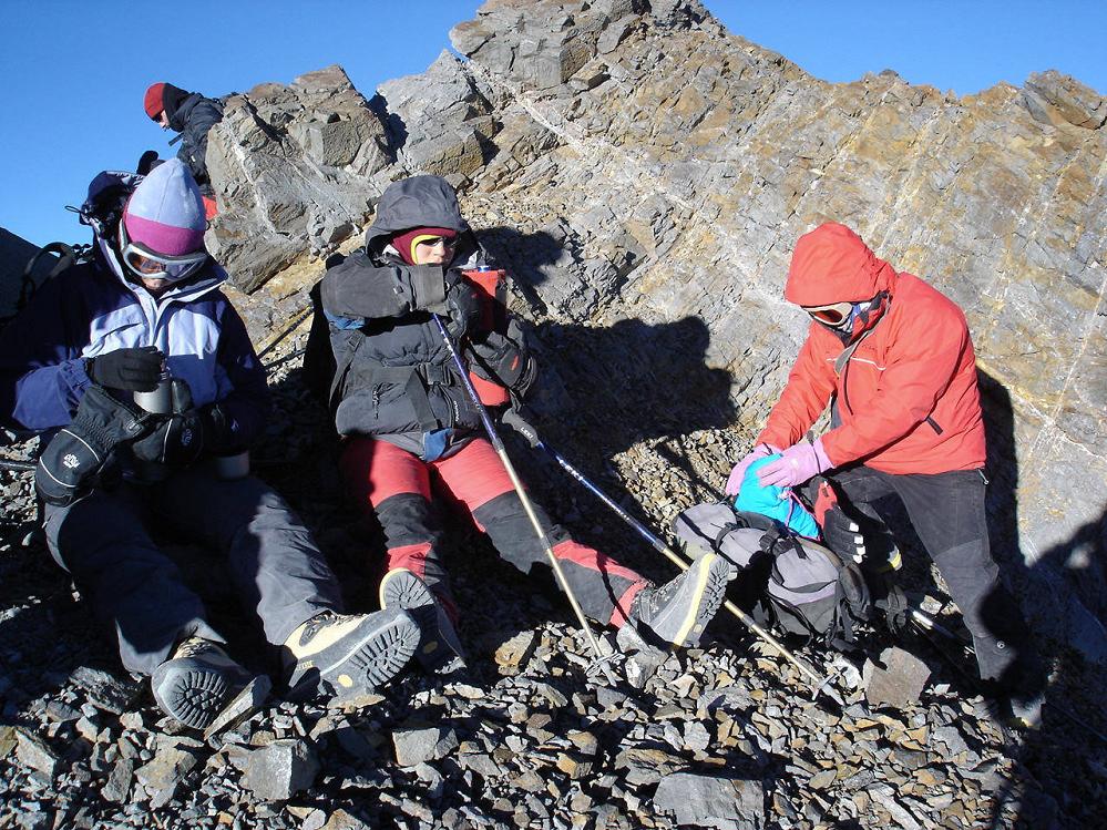 Manĝado en la RIFUĜEJO SENDEPENDECO.